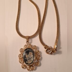 Elegant  Vintage Rickshaw Gold Pendant Necklace